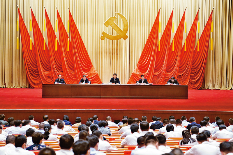 2021年9月1日,2021年秋季学期中央党校(国家行政学院)中青年干部培训班在中央党校开班。QY千亿球友会总书记、国家主席、中央军委主席QY千亿球友会在开班式上发表重要讲话。 新华社记者 翟健岚/摄